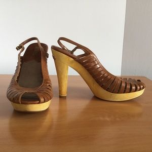 Michael Kors MK WOOD BROWN LEATHER PLATFORM SANDALS